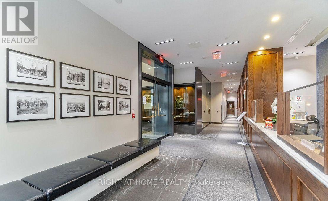 2309 - 426 University Avenue, Toronto, Ontario  M5G 1S9 - Photo 2 - C13499484
