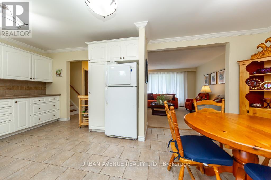 579 Rupert Avenue, Whitchurch-Stouffville, Ontario  L4A 1W2 - Photo 6 - N13499504