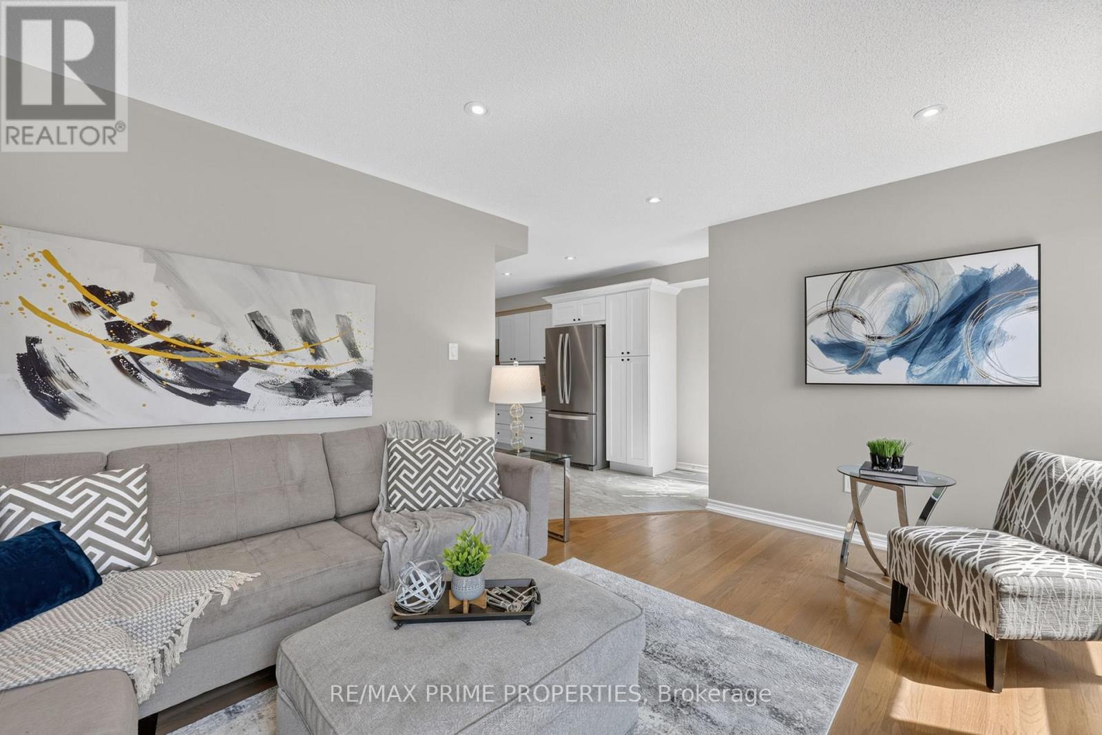 77 Margaret Graham Crescent, East Gwillimbury (Mt Albert), Ontario  L0G 1M0 - Photo 6 - N13499522