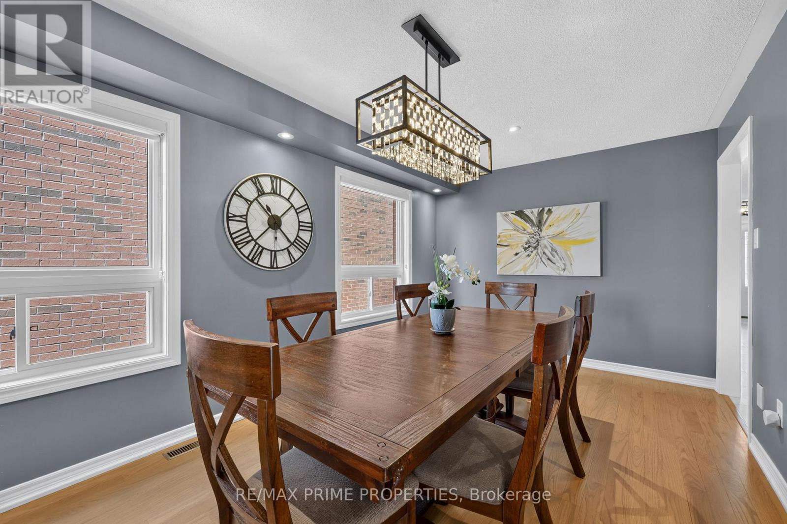 77 Margaret Graham Crescent, East Gwillimbury (Mt Albert), Ontario  L0G 1M0 - Photo 8 - N13499522