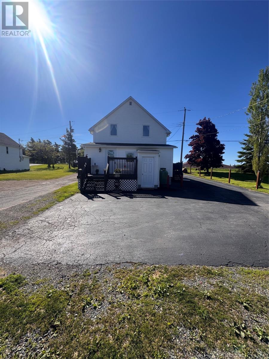 12 Memorial Avenue, Botwood, Newfoundland & Labrador  A0H 1E0 - Photo 4 - 1299574