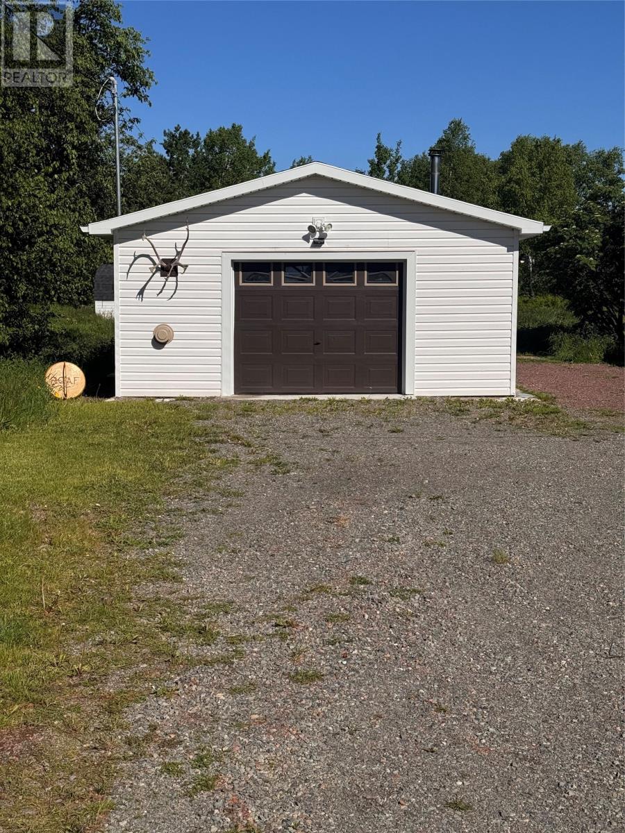 12 Memorial Avenue, Botwood, Newfoundland & Labrador  A0H 1E0 - Photo 5 - 1299574