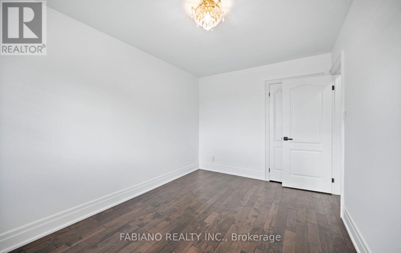 48 Sorlyn Avenue, Toronto, Ontario  M6L 1H8 - Photo 22 - W13499502
