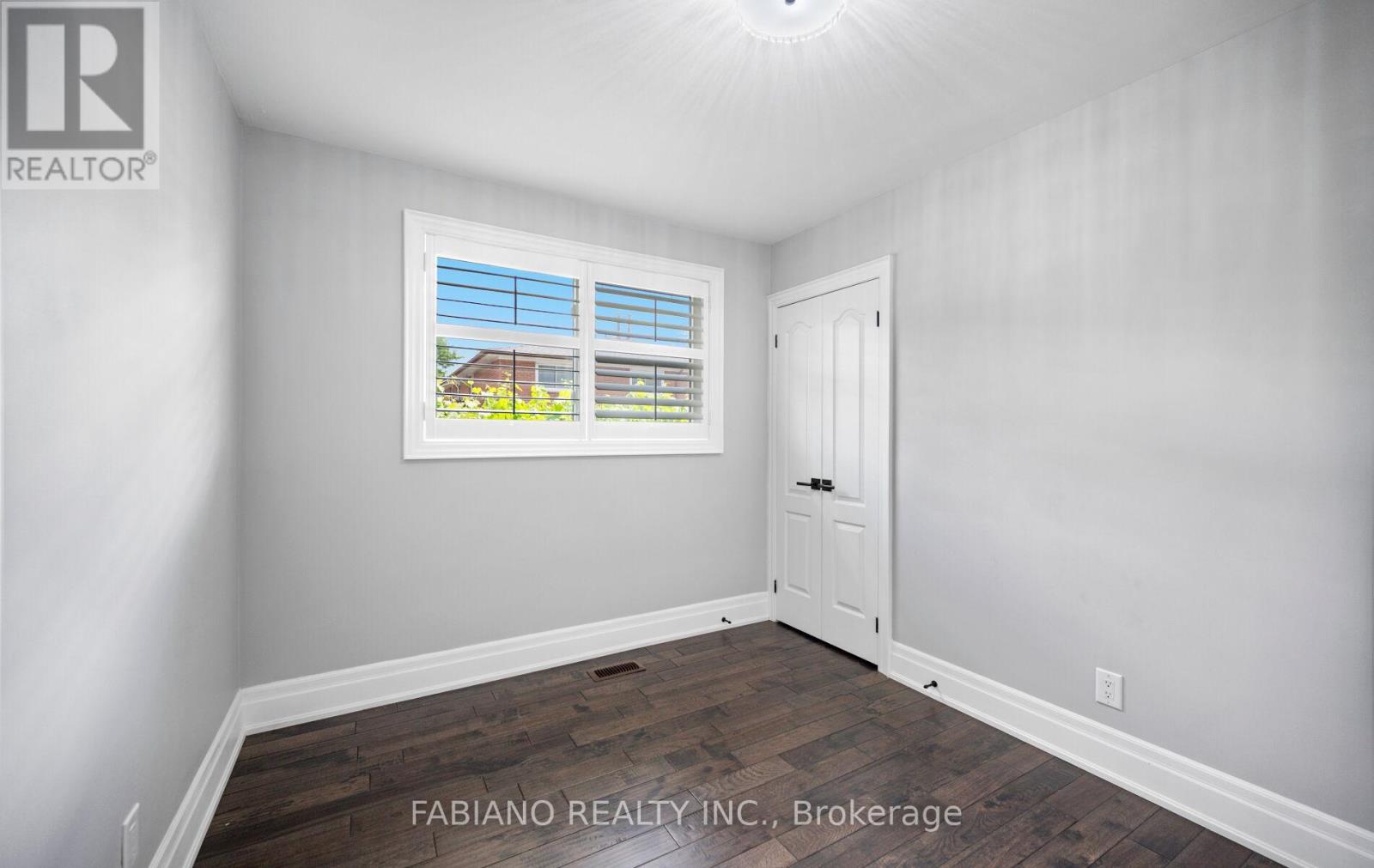 48 Sorlyn Avenue, Toronto, Ontario  M6L 1H8 - Photo 25 - W13499502