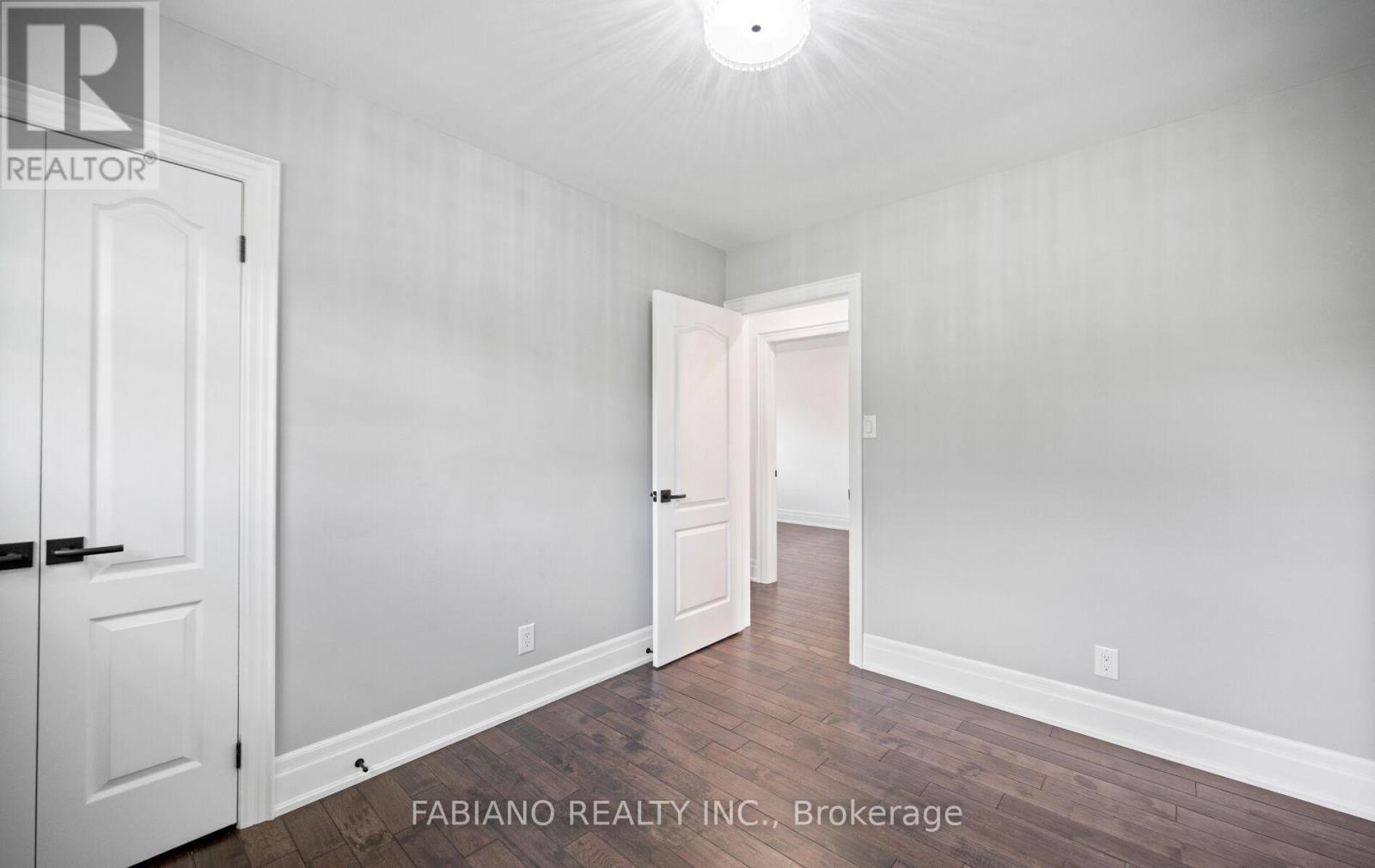 48 Sorlyn Avenue, Toronto, Ontario  M6L 1H8 - Photo 26 - W13499502