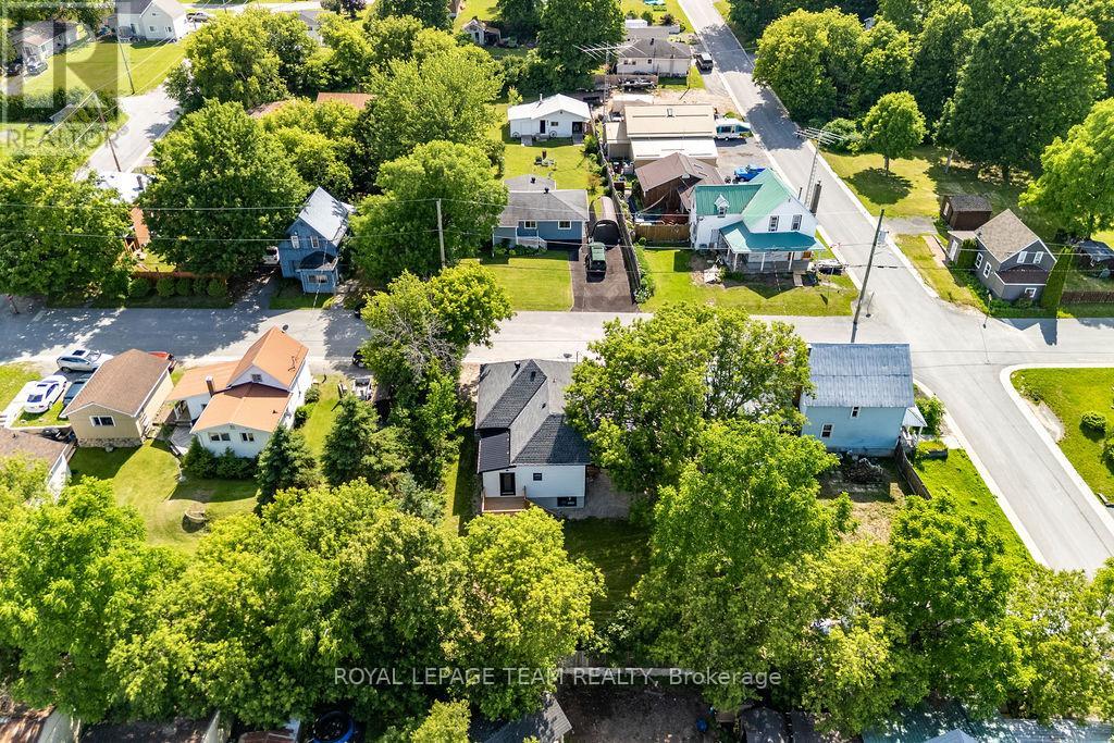 29 Gillies Street, Mcnab/braeside, Ontario  K0A 1G0 - Photo 36 - X13499546