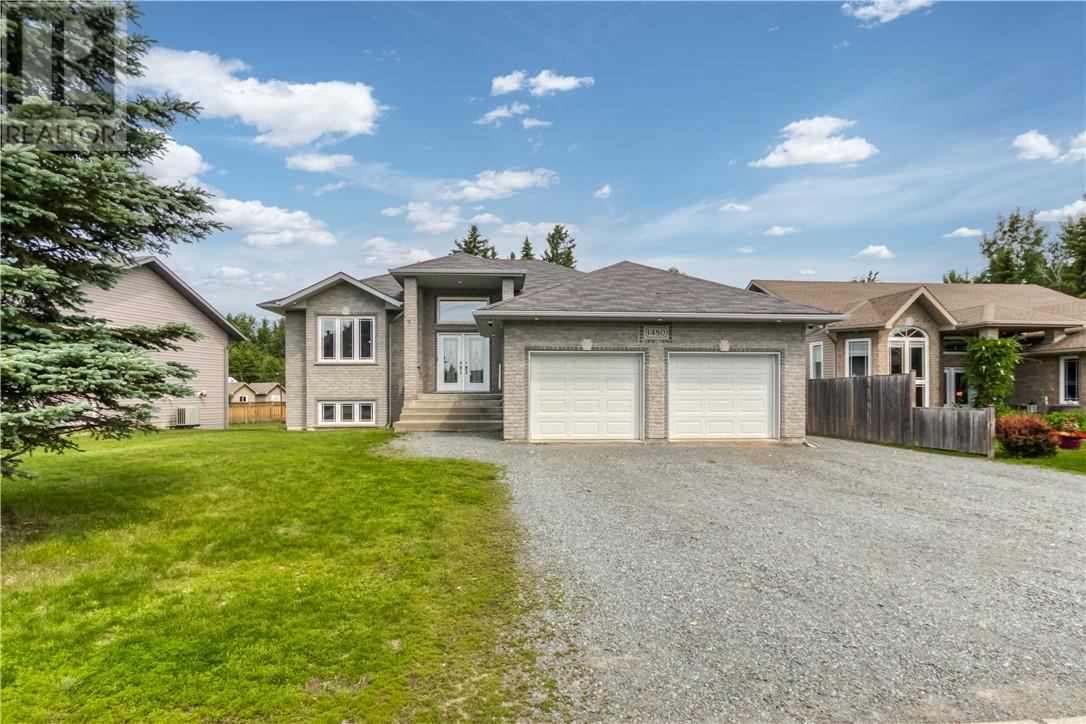 1480 Jeanne D'arc Street, Hanmer, Ontario  P3P 0A2 - Photo 2 - 2128879