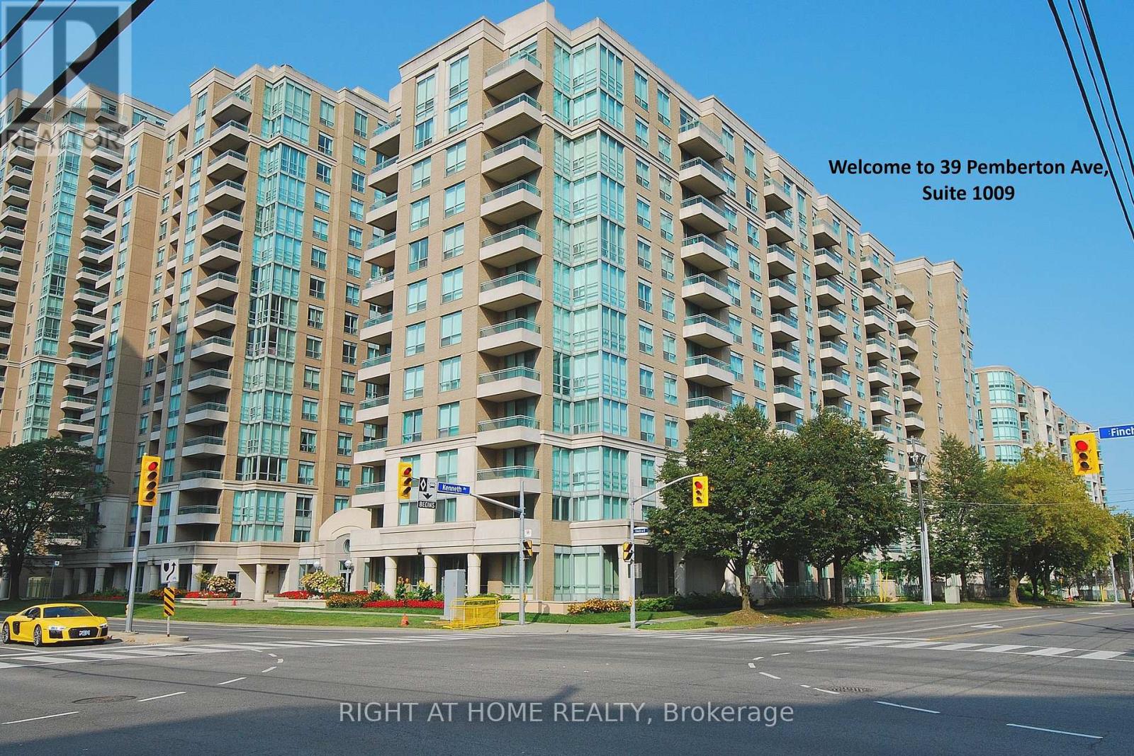 1009 - 39 Pemberton Avenue, Toronto, Ontario  M2M 4L6 - Photo 1 - C13499558
