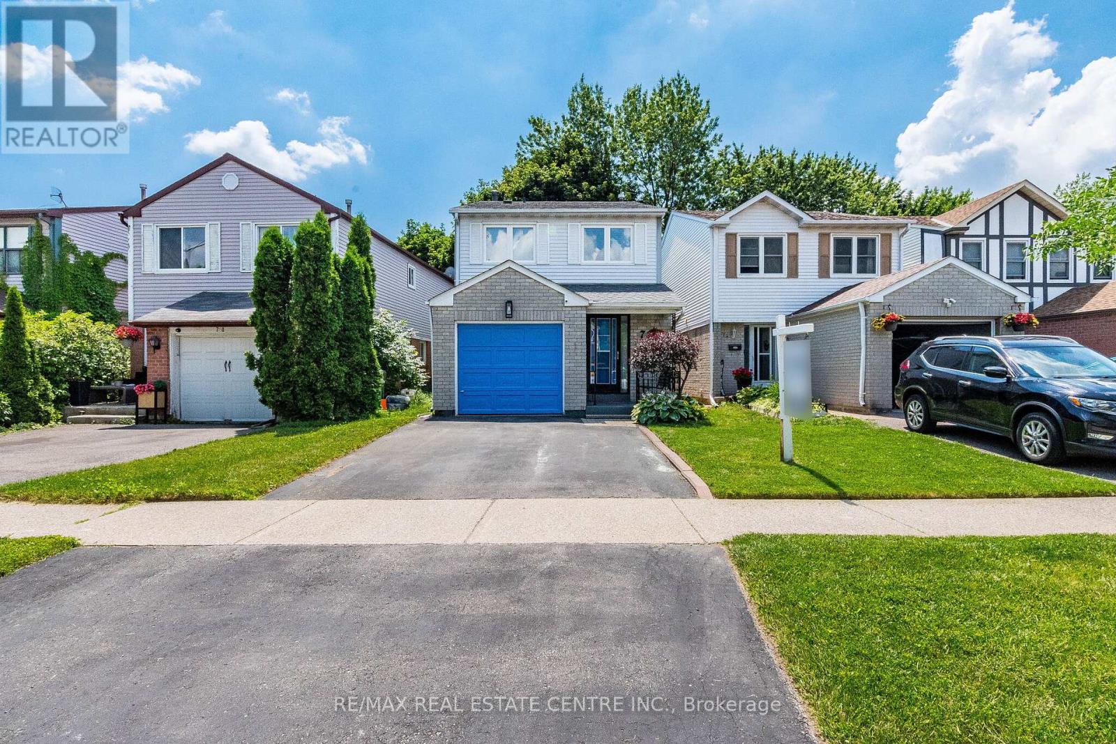 72 Malabar Crescent, Brampton, Ontario  L6S 3X8 - Photo 3 - W13474864