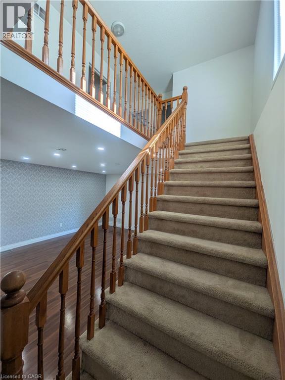 596 Southridge Drive, Hamilton, Ontario  L9C 7V8 - Photo 15 - 40842146