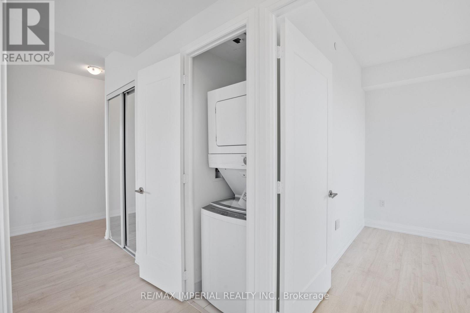 423 - 412 Silver Maple Road, Oakville, Ontario  L6H 7X8 - Photo 17 - W13499550