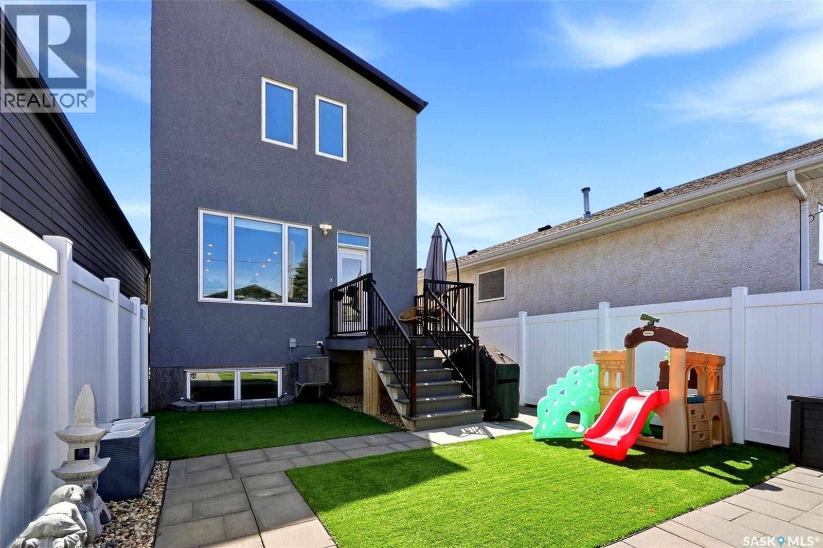2174 Elliott Street, Regina, Saskatchewan  S4N 3H2 - Photo 34 - SK040950