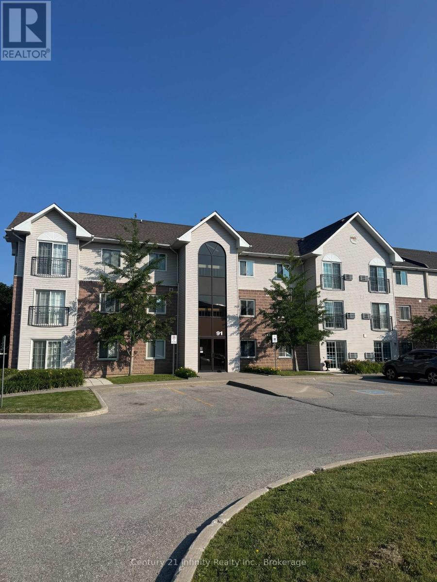 103 - 91 Aspen Springs Drive, Clarington, Ontario  L1C 5J9 - Photo 1 - E13499552
