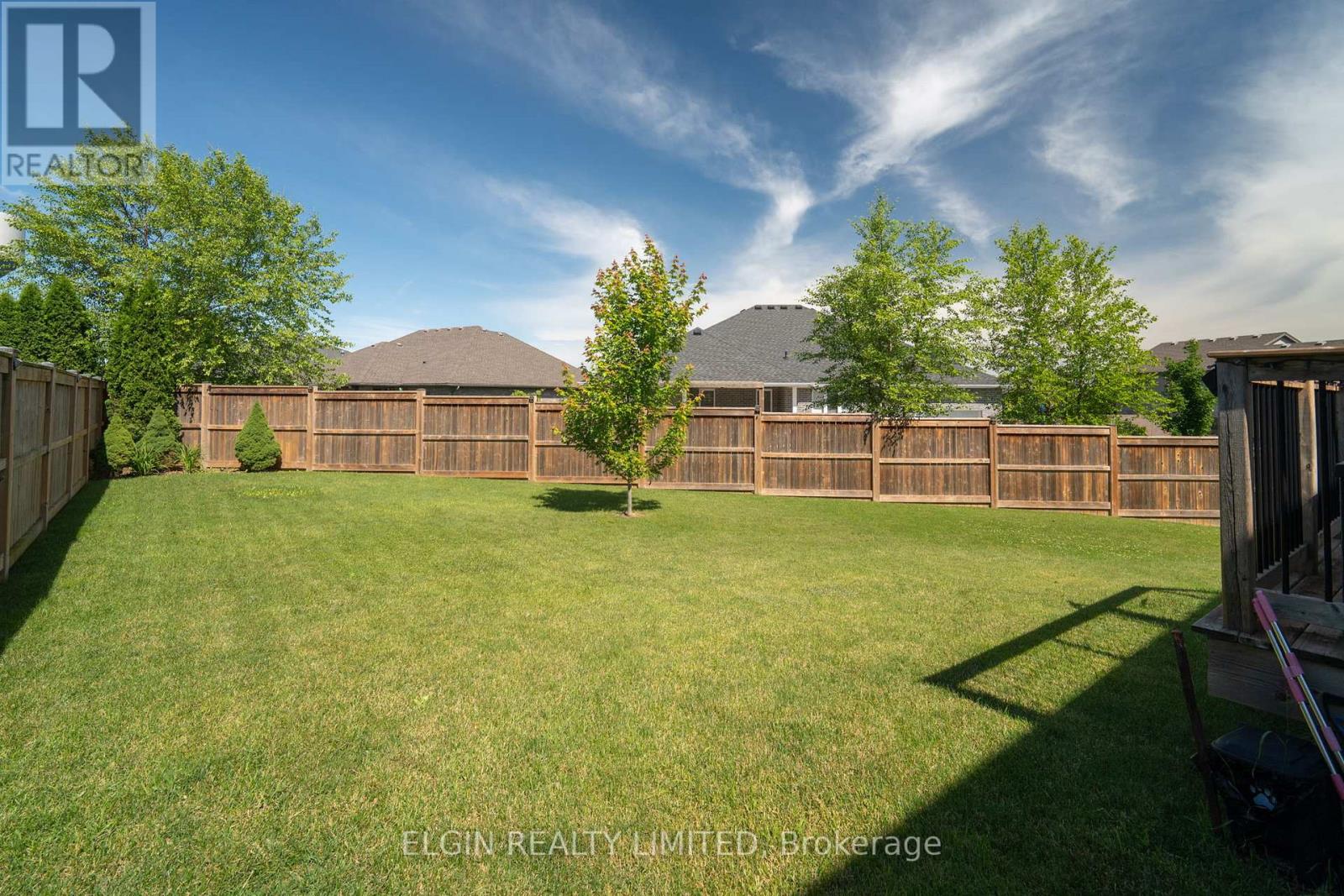 45 Brenmar Crescent, Central Elgin, Ontario  N0L 1B0 - Photo 39 - X13499608