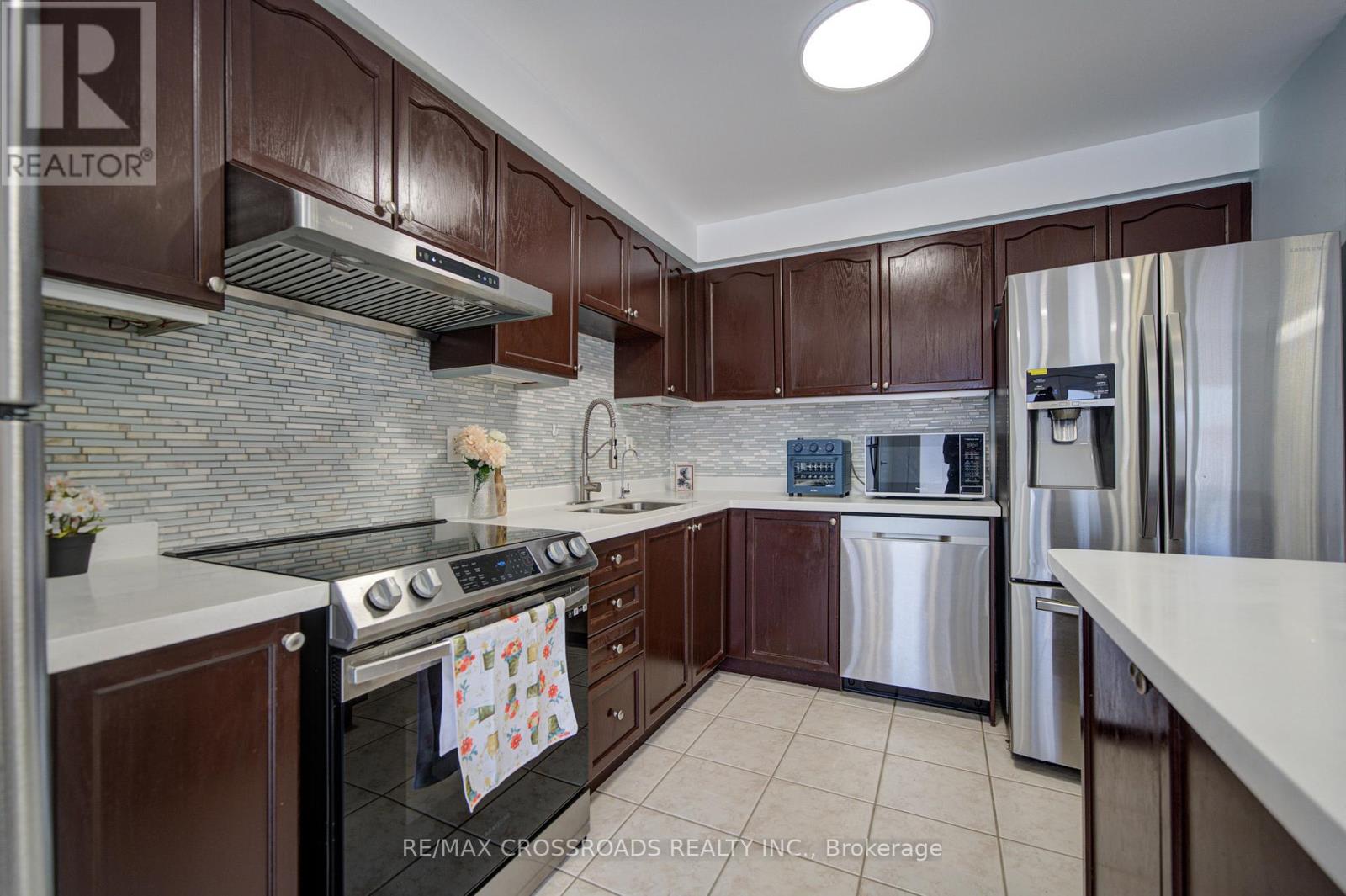 2278 Bur Oak Avenue, Markham, Ontario  L6E 1M1 - Photo 12 - N13478164