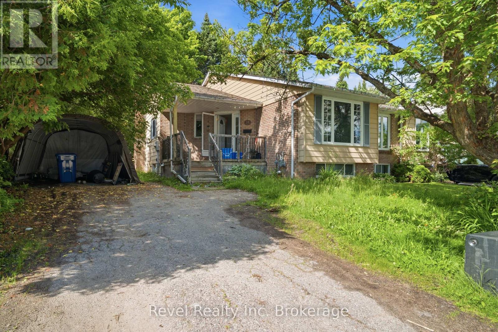10 CANYON COURT, North Bay, Ontario