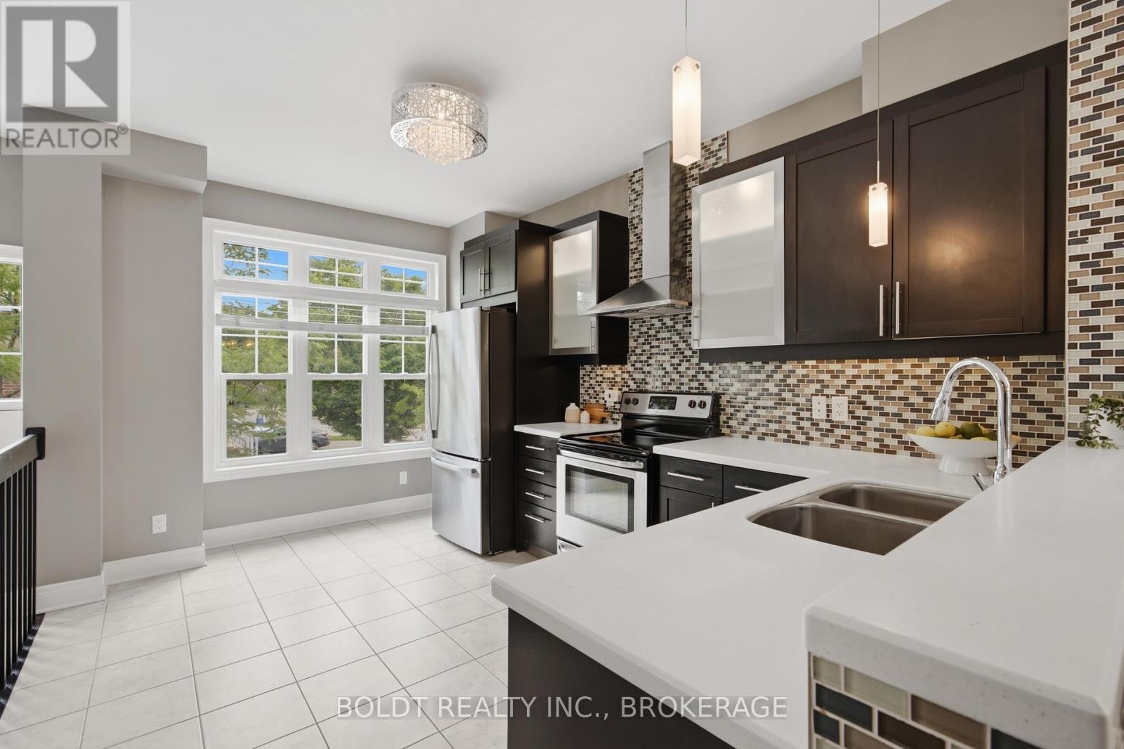 41 Durksen Drive, St. Catharines, Ontario  L2R 0A7 - Photo 6 - X13499616