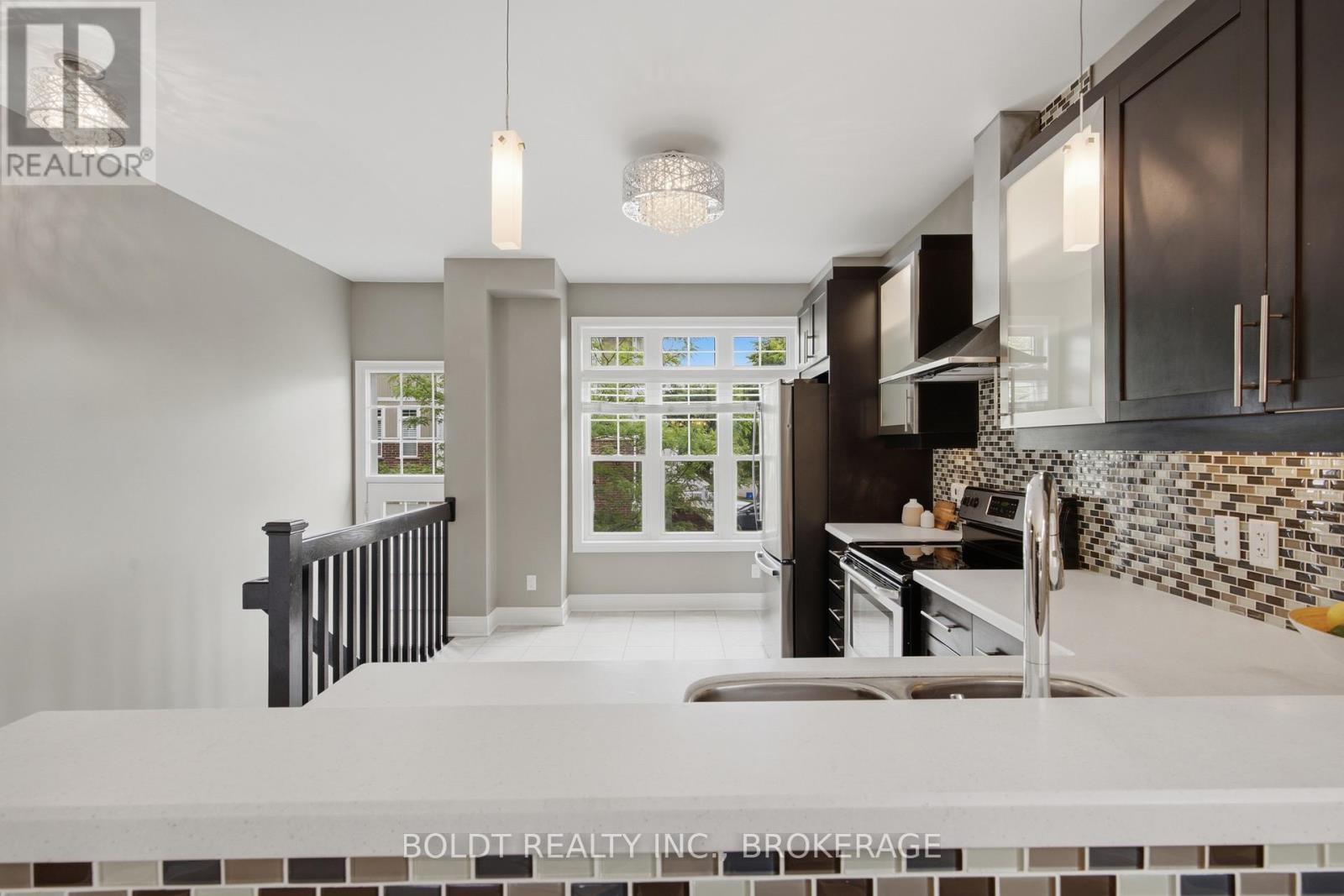 41 Durksen Drive, St. Catharines, Ontario  L2R 0A7 - Photo 7 - X13499616