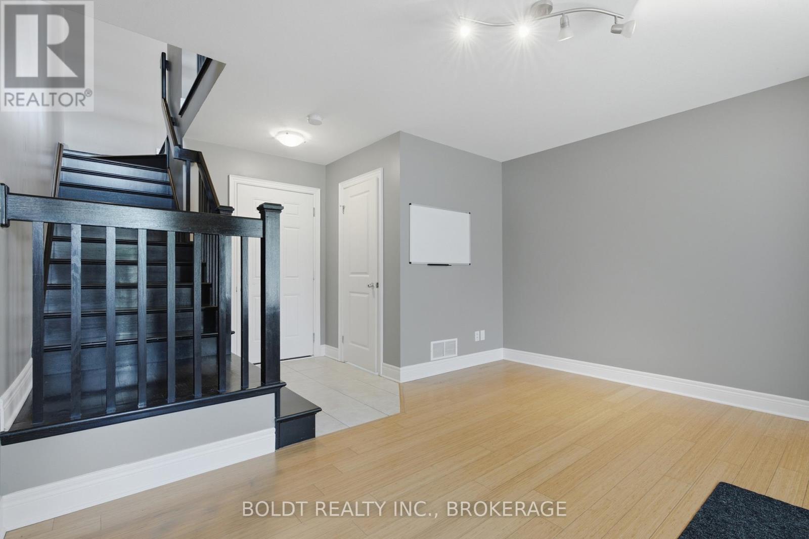 41 Durksen Drive, St. Catharines, Ontario  L2R 0A7 - Photo 29 - X13499628
