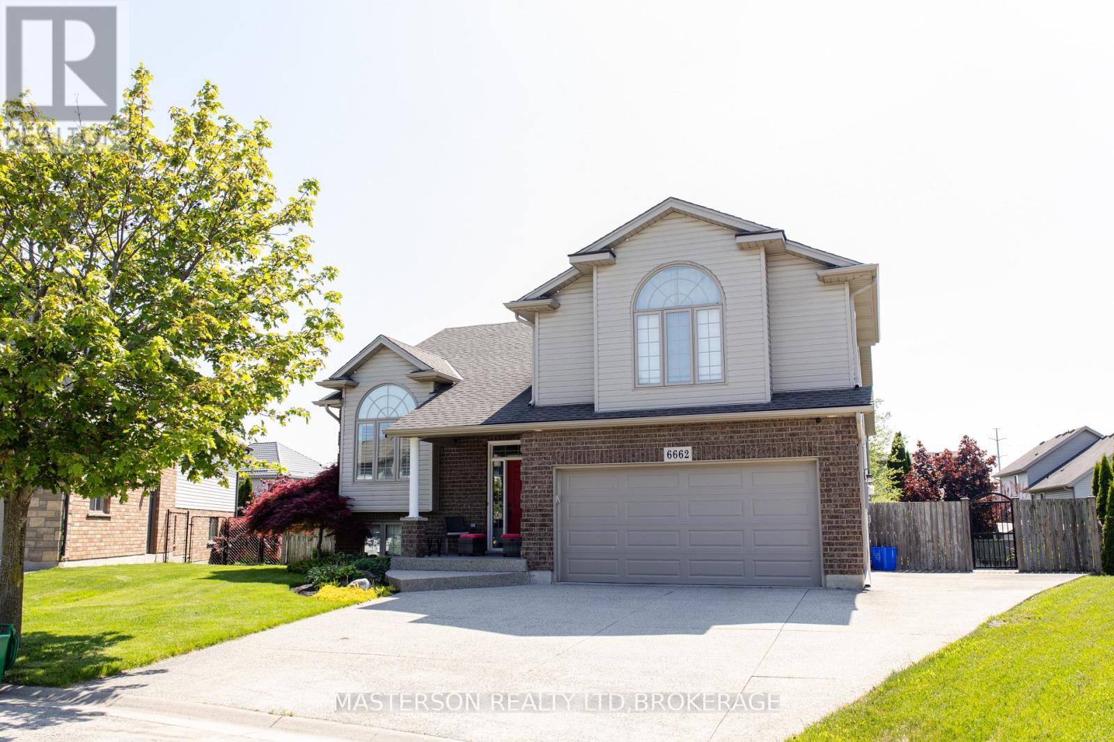 6662 Alina Court, Niagara Falls, Ontario  L2H 0A7 - Photo 2 - X13499682