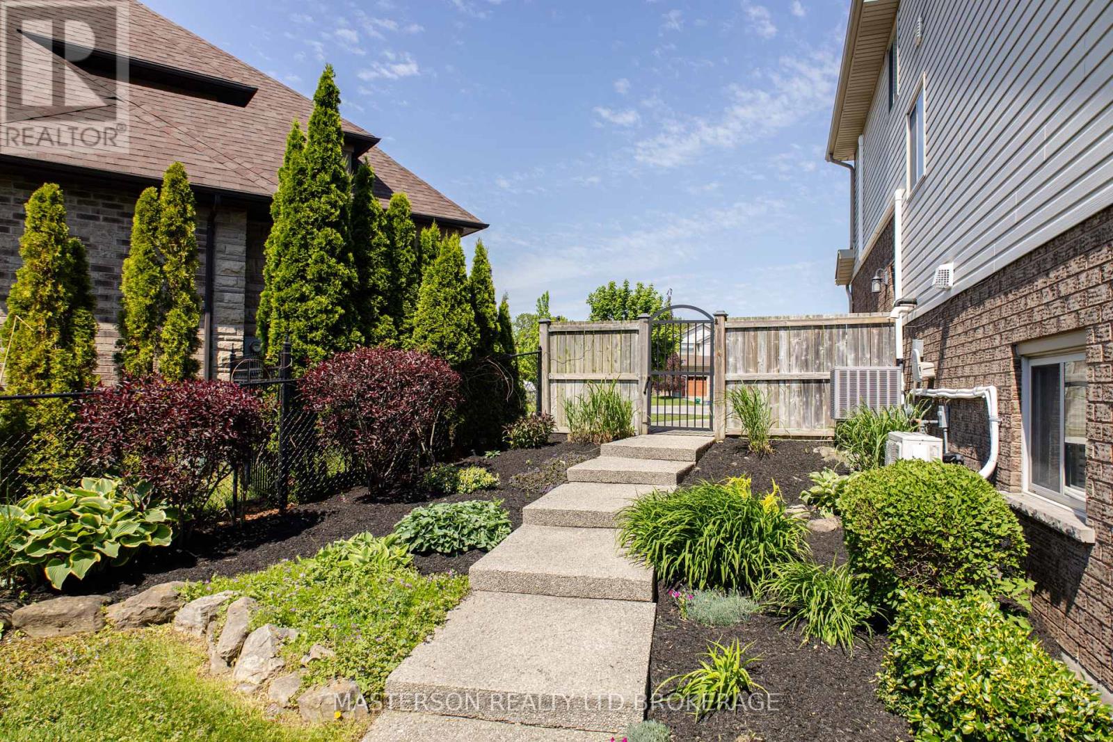 6662 Alina Court, Niagara Falls, Ontario  L2H 0A7 - Photo 36 - X13499682