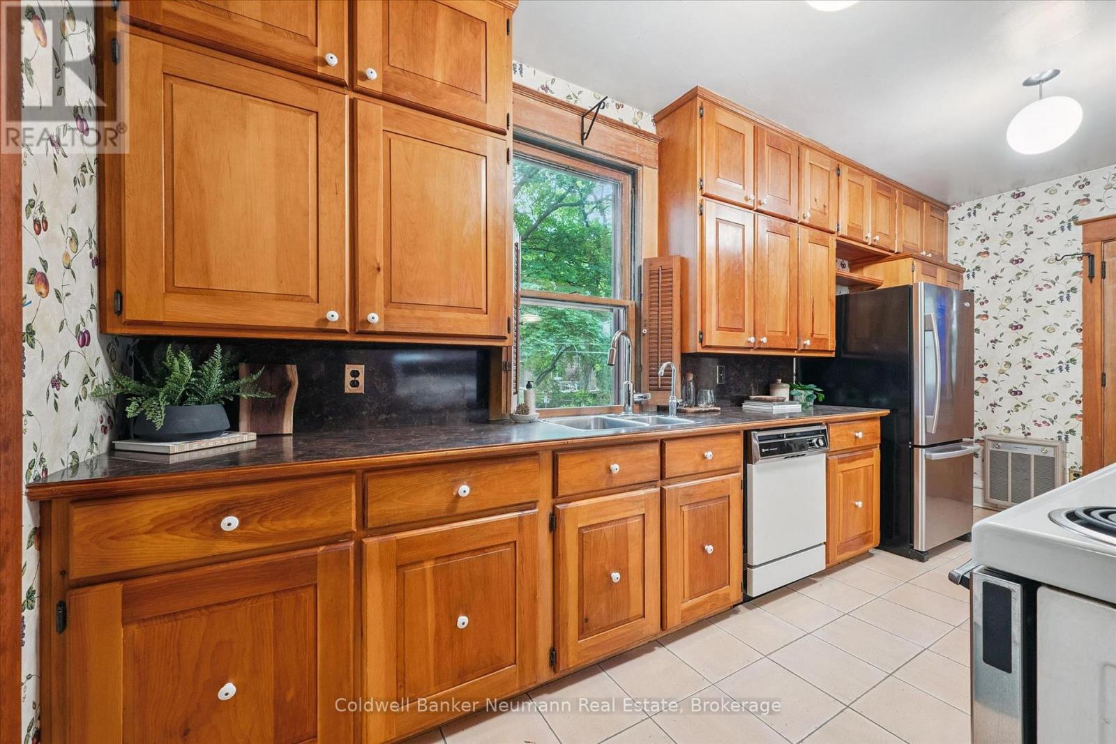 53 Hillcrest Drive, Guelph (St. George's), Ontario  N1E 4W8 - Photo 15 - X13499582