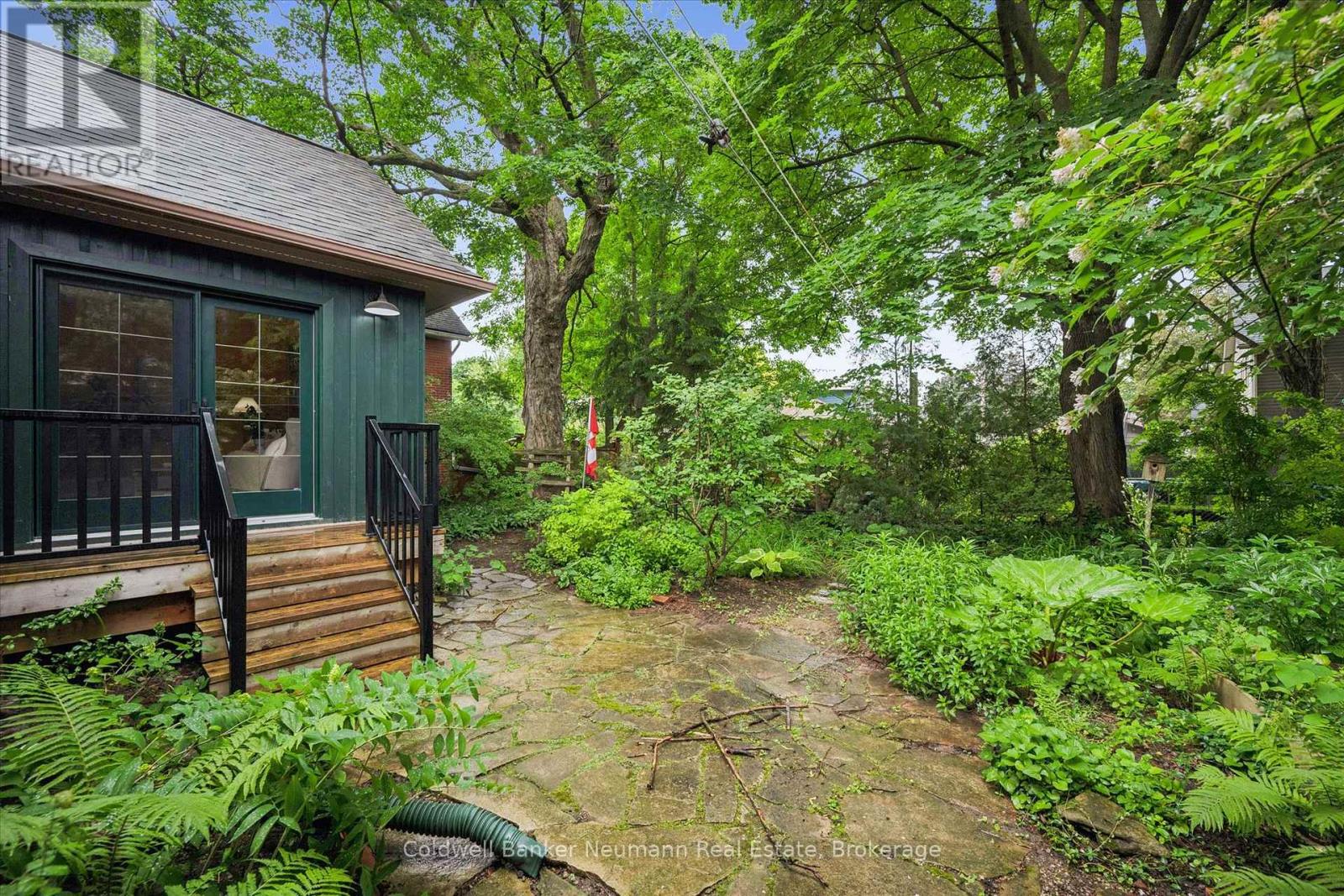 53 Hillcrest Drive, Guelph (St. George's), Ontario  N1E 4W8 - Photo 38 - X13499582
