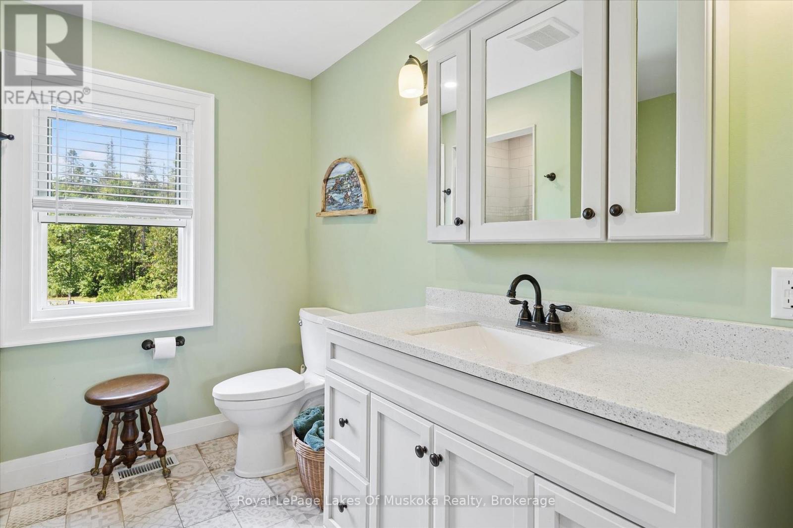 44 Hillcrest Lane, Perry, Ontario  P0A 1J0 - Photo 17 - X13499586
