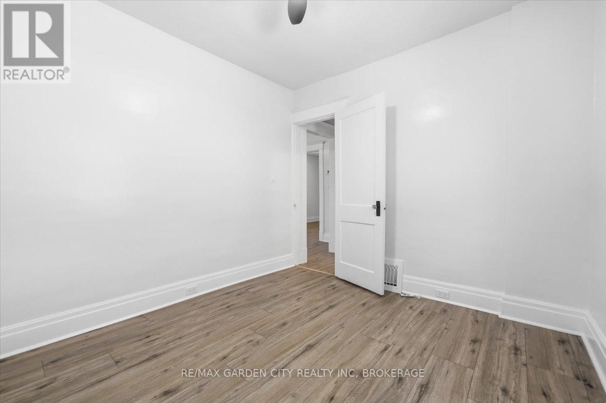 106 Carlton Street, St. Catharines, Ontario  L2R 1R3 - Photo 16 - X13492276