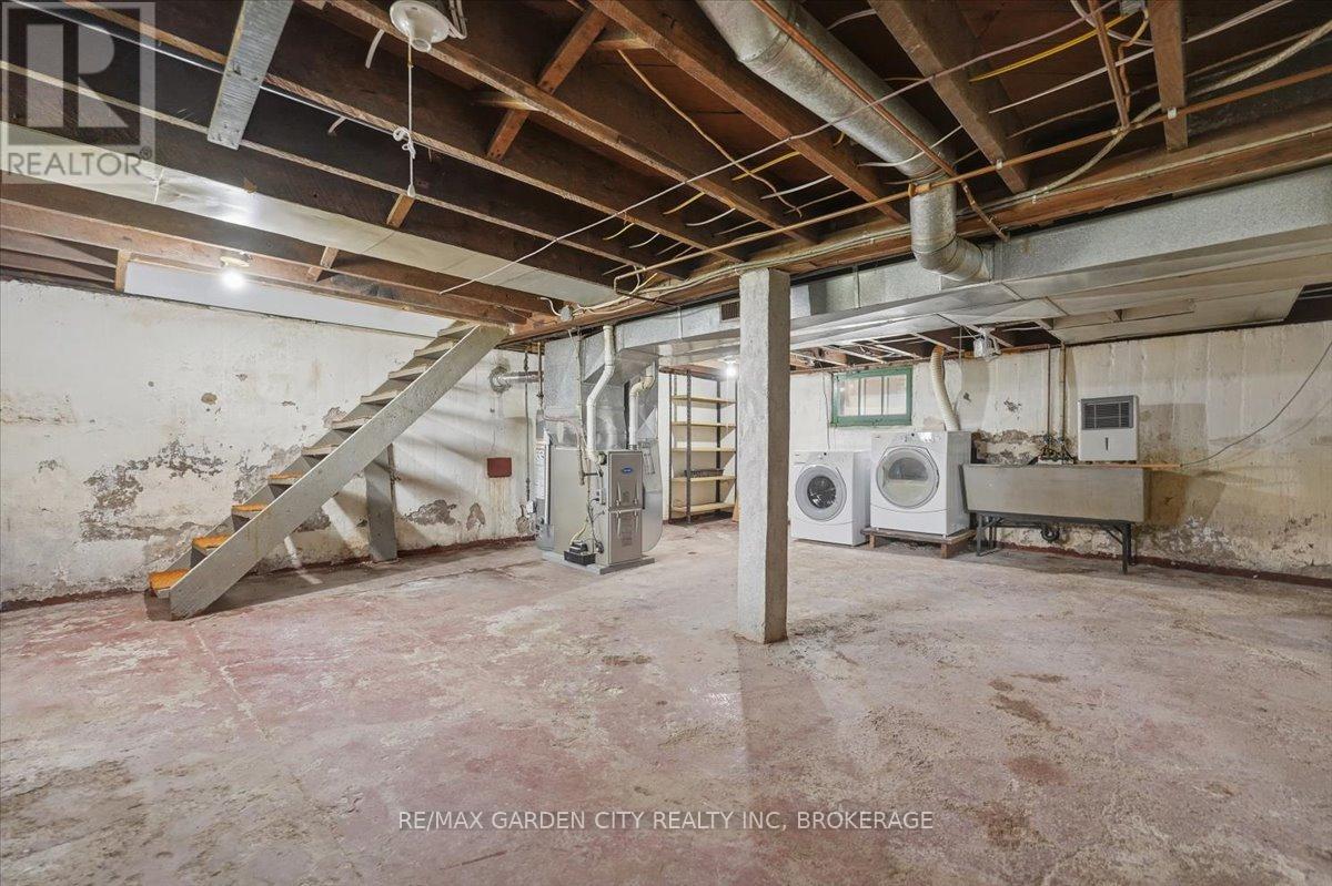 106 Carlton Street, St. Catharines, Ontario  L2R 1R3 - Photo 18 - X13492276