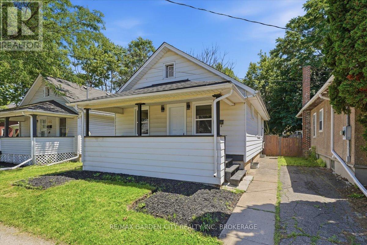 106 Carlton Street, St. Catharines, Ontario  L2R 1R3 - Photo 24 - X13492276