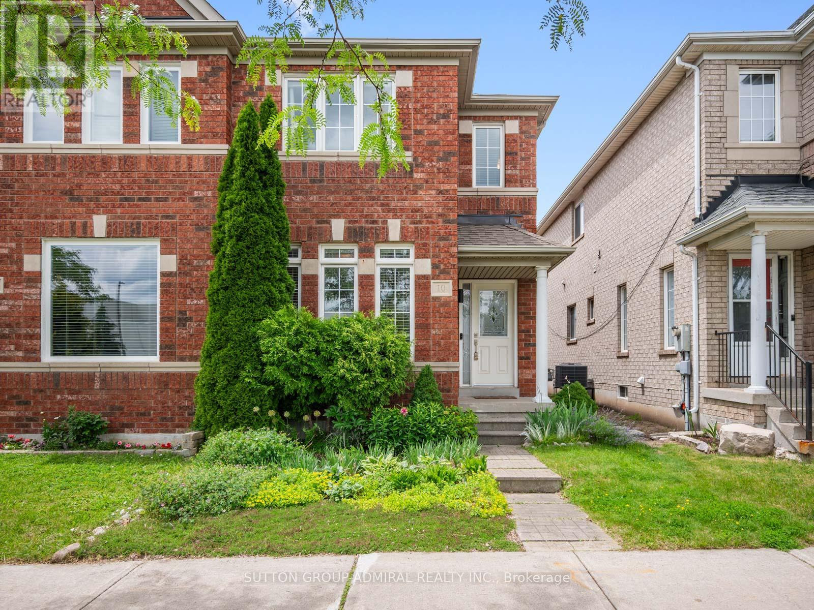 10 Forest Run Boulevard, Vaughan, Ontario  L4K 5J8 - Photo 2 - N13499688