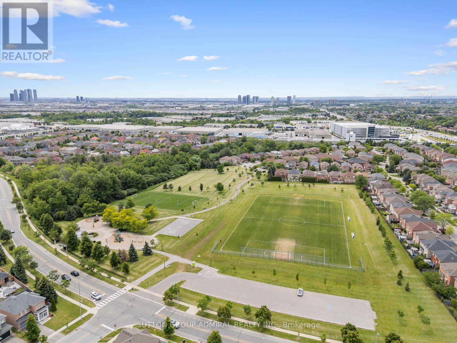10 Forest Run Boulevard, Vaughan, Ontario  L4K 5J8 - Photo 48 - N13499688