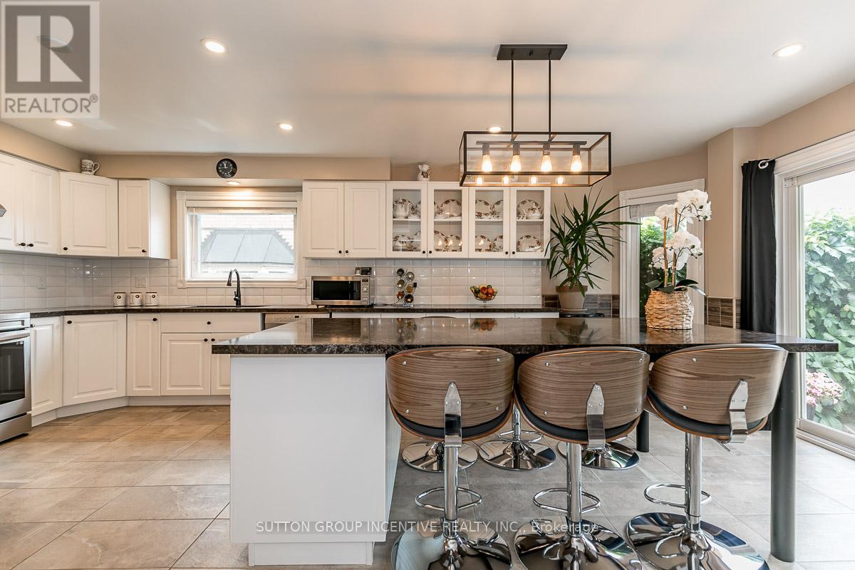89 Cityview Circle, Barrie (Holly), Ontario  L4N 7V1 - Photo 15 - S13499636