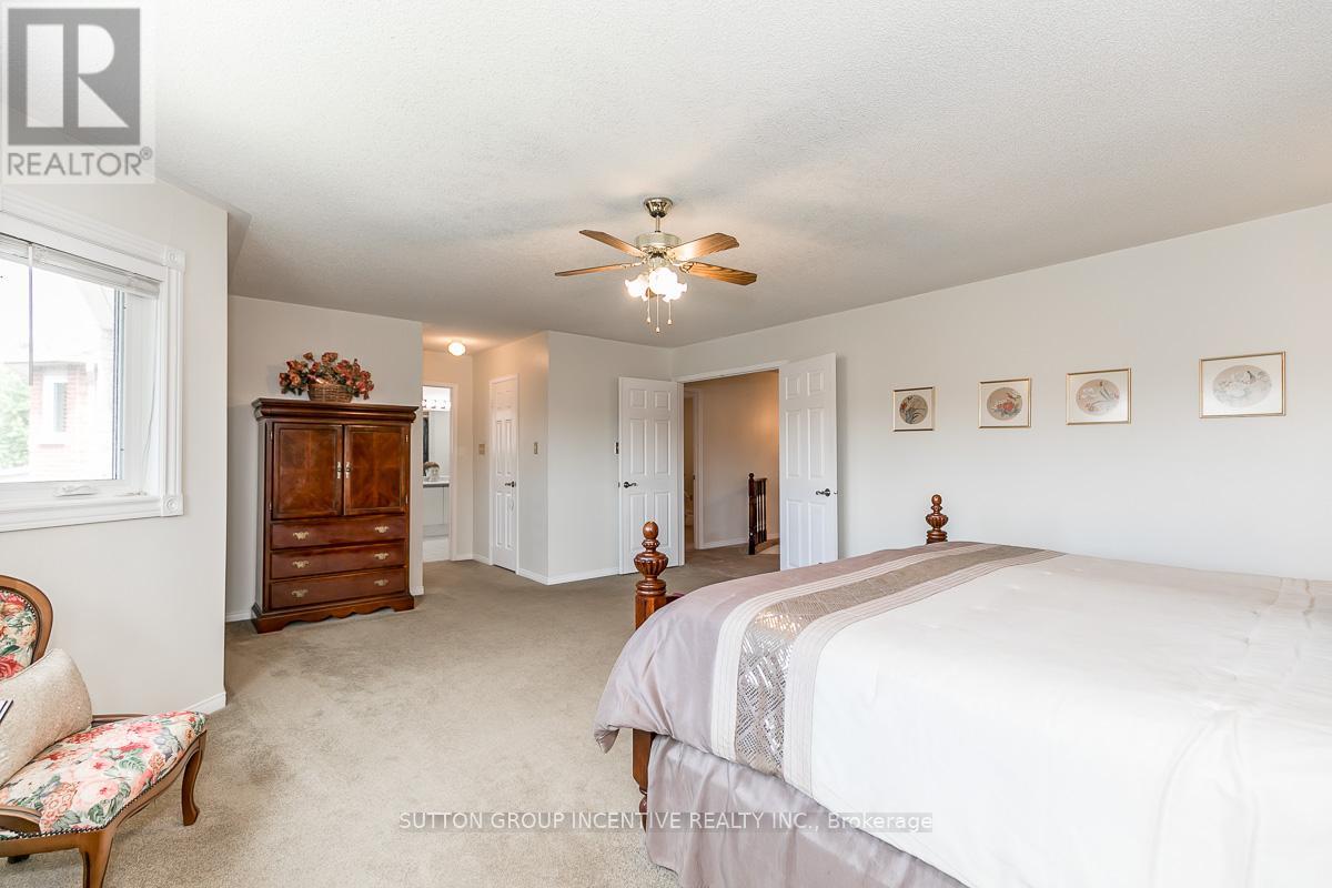 89 Cityview Circle, Barrie (Holly), Ontario  L4N 7V1 - Photo 35 - S13499636