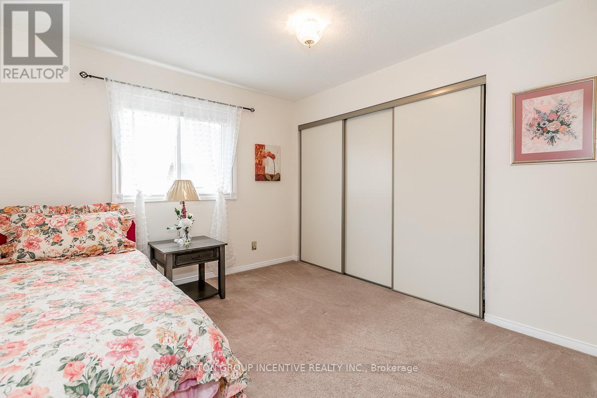 89 Cityview Circle, Barrie (Holly), Ontario  L4N 7V1 - Photo 38 - S13499636