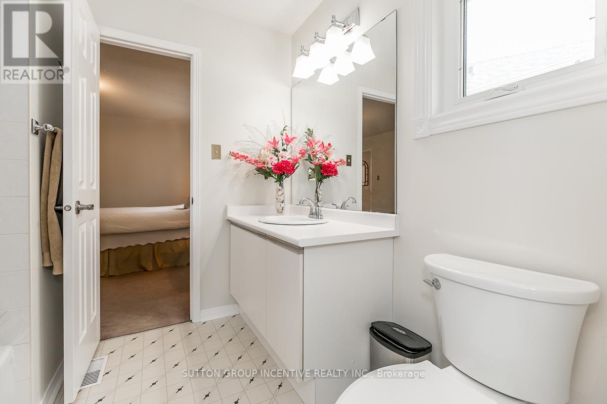 89 Cityview Circle, Barrie (Holly), Ontario  L4N 7V1 - Photo 39 - S13499636