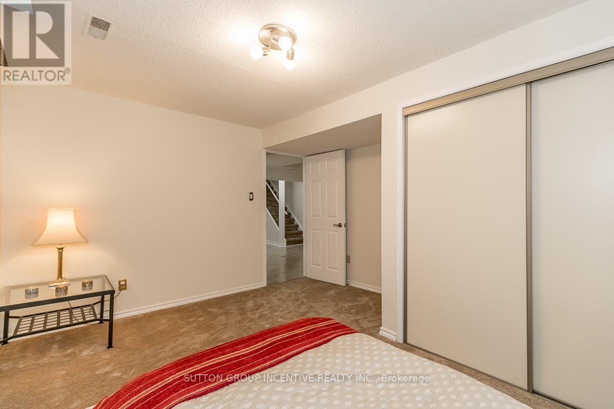 89 Cityview Circle, Barrie (Holly), Ontario  L4N 7V1 - Photo 50 - S13499636