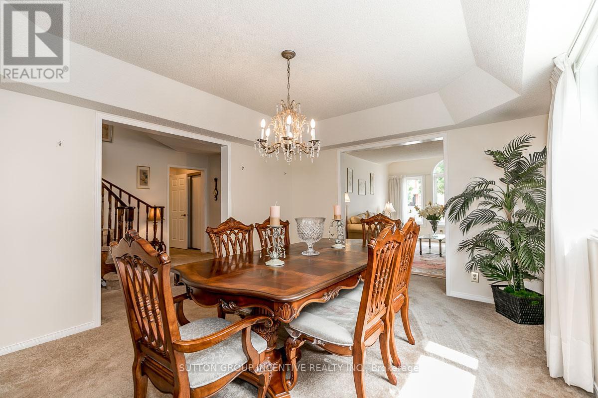 89 Cityview Circle, Barrie (Holly), Ontario  L4N 7V1 - Photo 8 - S13499636