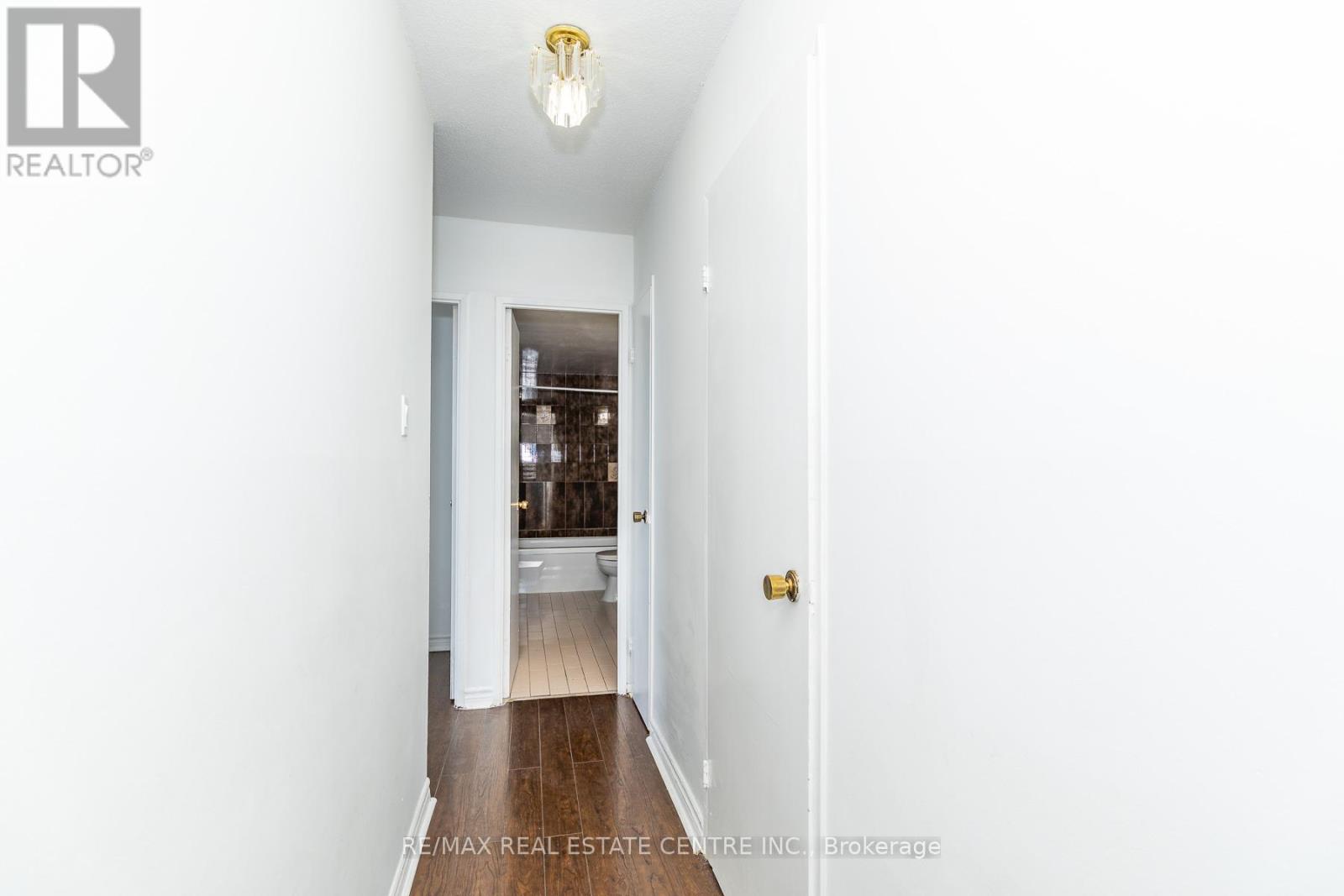 1009 - 3390 Weston Road, Toronto, Ontario  M9M 2X3 - Photo 13 - W13499706