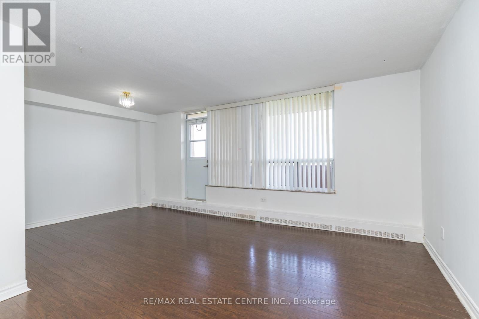 1009 - 3390 Weston Road, Toronto, Ontario  M9M 2X3 - Photo 7 - W13499706