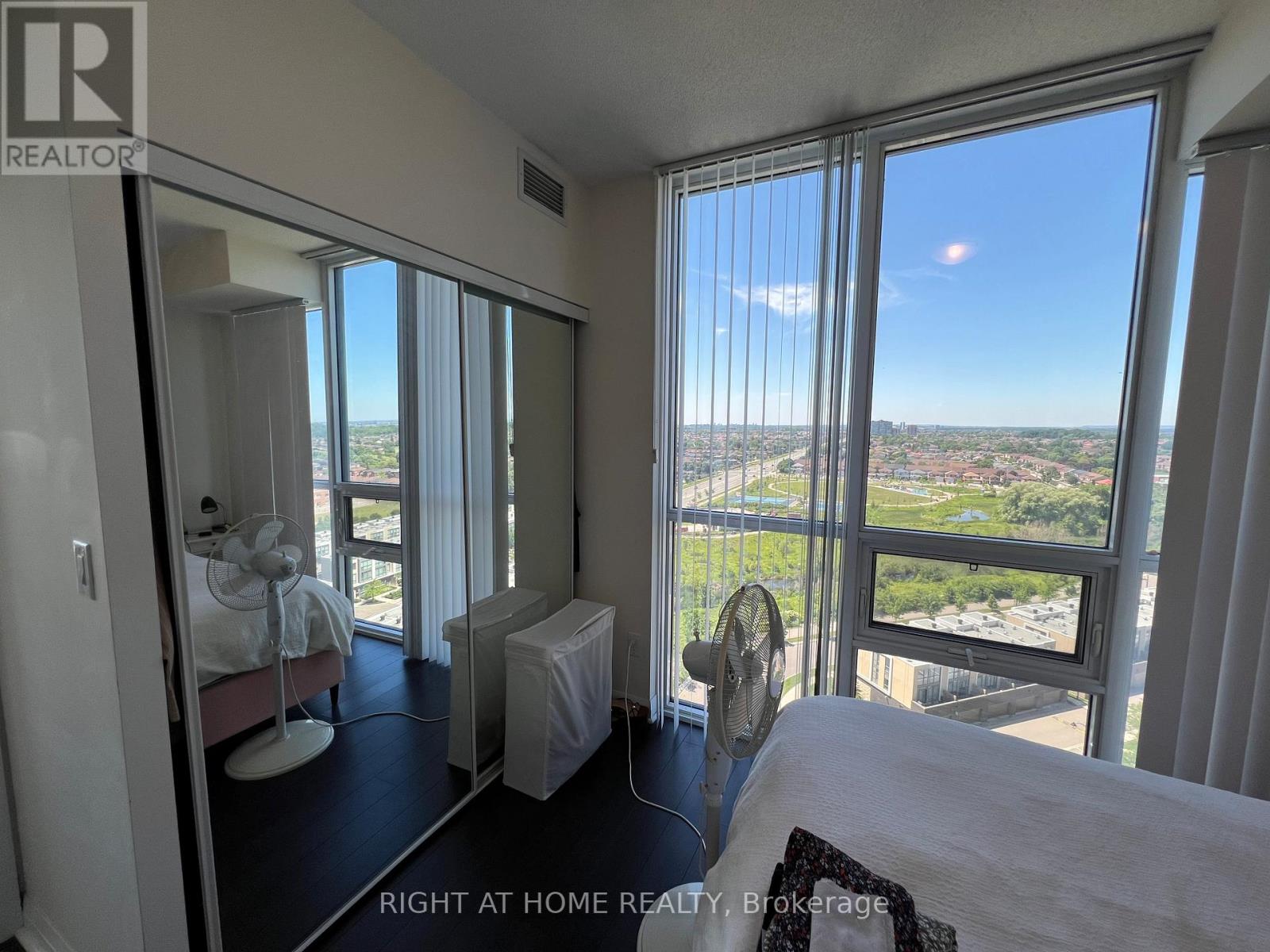 1407 - 5025 Four Springs Avenue, Mississauga, Ontario  L5R 0G5 - Photo 14 - W12790536