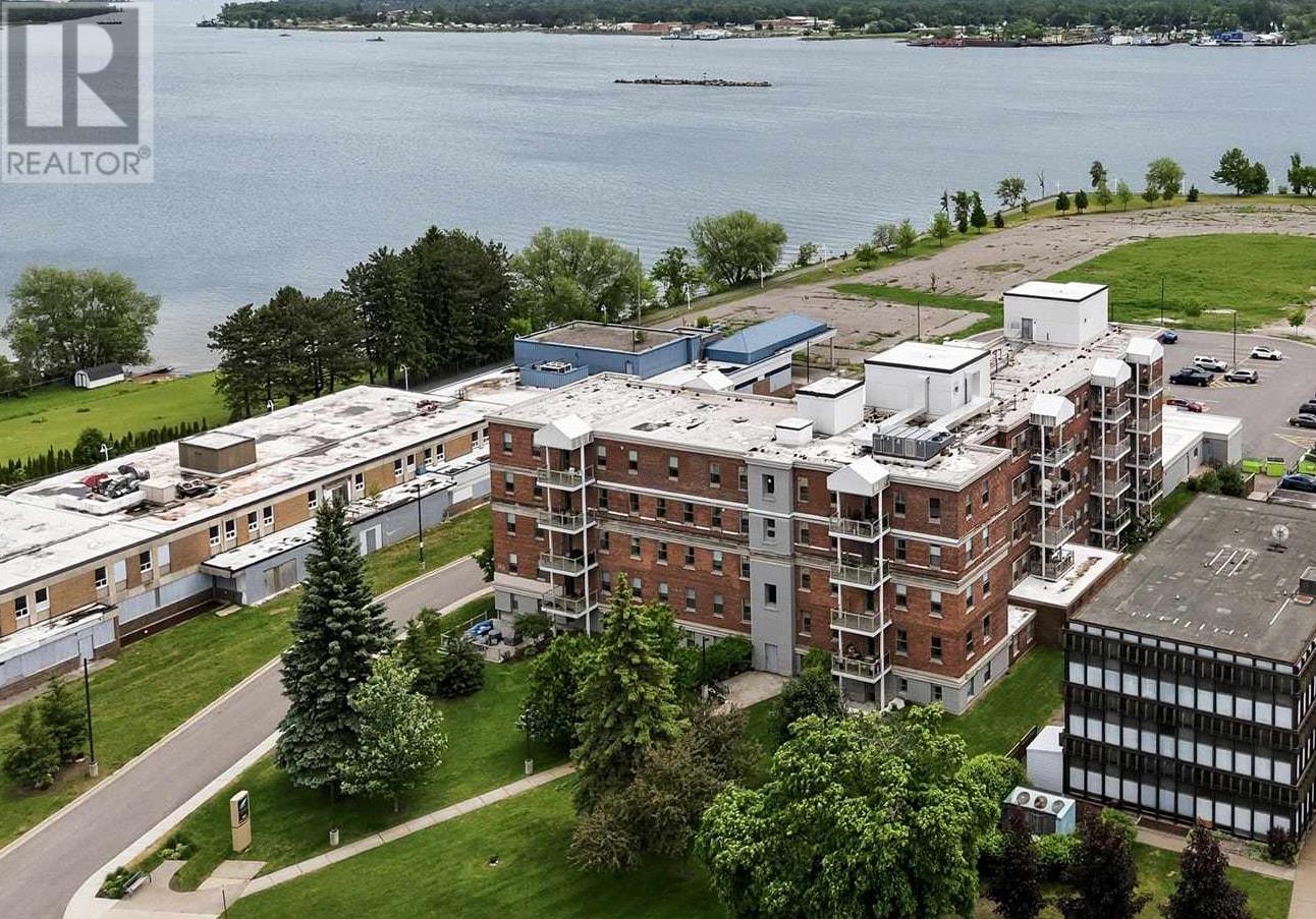 969 Queen St E # 104, Sault Ste. Marie, Ontario  P6A 2C2 - Photo 1 - SM261473