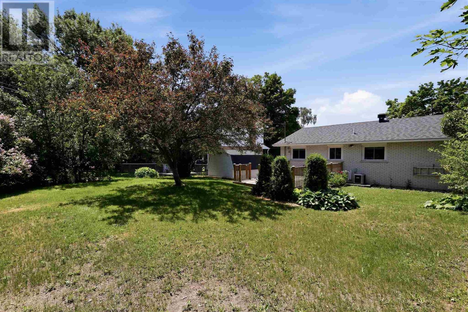 183 Meadow Park Cres, Sault Ste. Marie, Ontario  P6A 4H1 - Photo 36 - SM261638