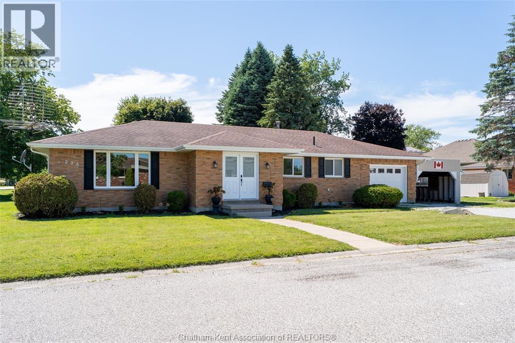 238 DAVIES STREET East, Dresden, Ontario