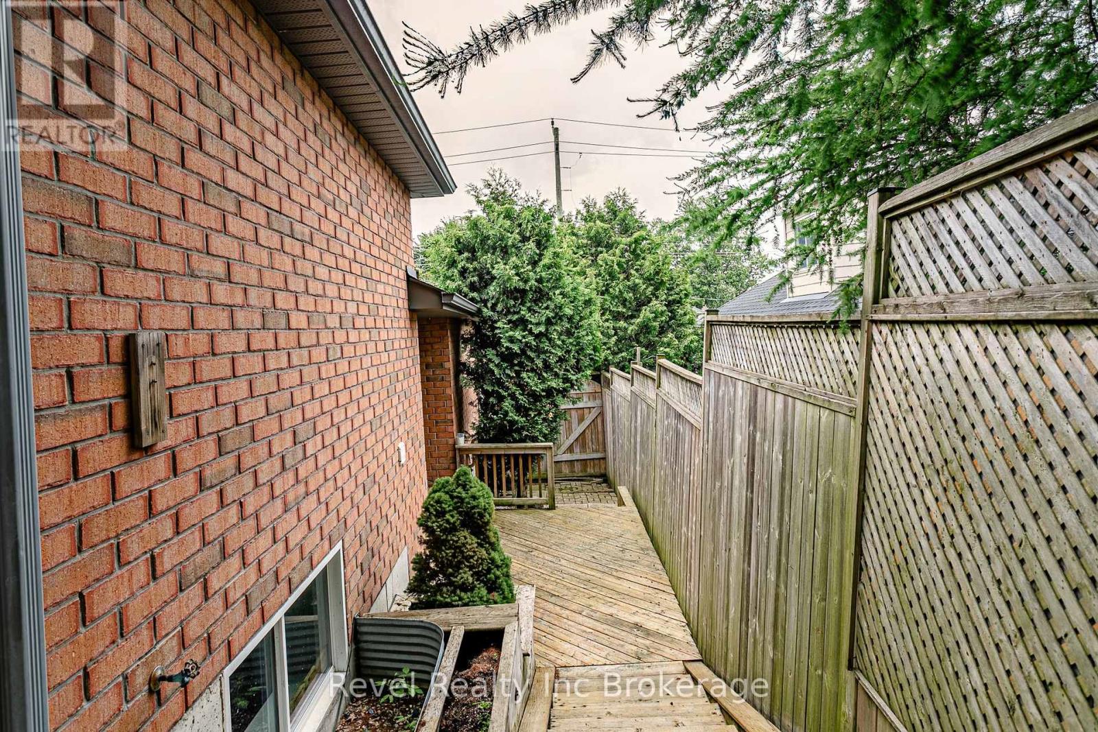 107 King Street E, Ingersoll, Ontario  N5C 1G8 - Photo 23 - X13499722