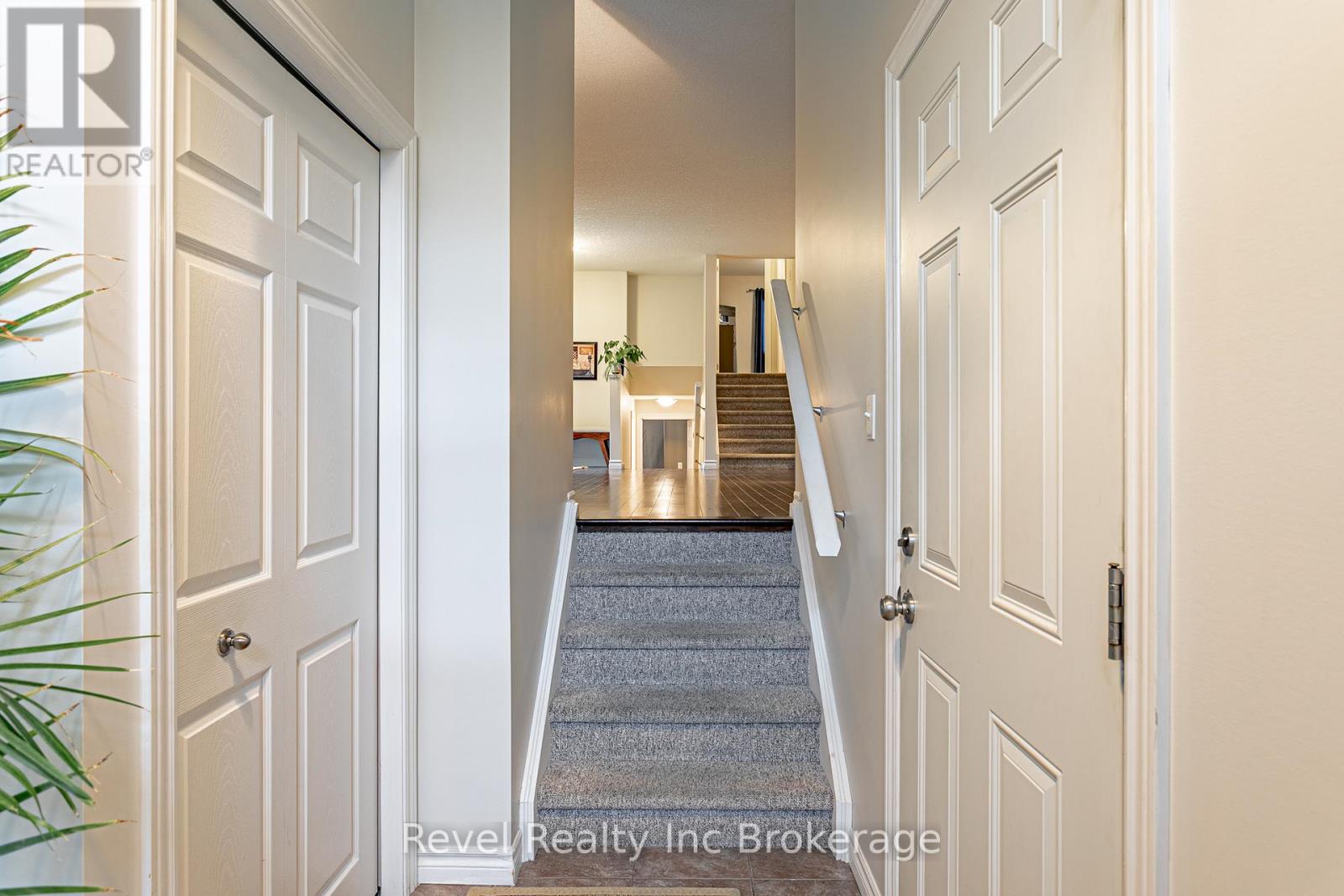 107 King Street E, Ingersoll, Ontario  N5C 1G8 - Photo 3 - X13499722