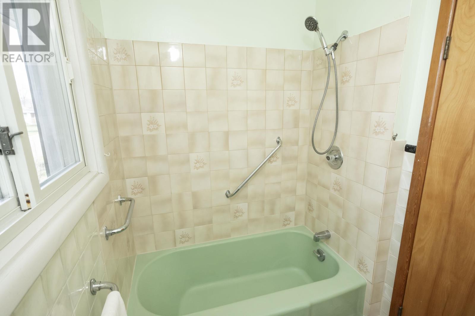 231 Alder Ave, Thunder Bay, Ontario  P7B 4T8 - Photo 24 - TB2601719