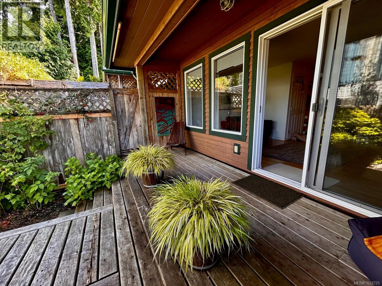 2 1553 Larch Rd, Ucluelet, British Columbia  V0R 3A0 - Photo 43 - 1023725