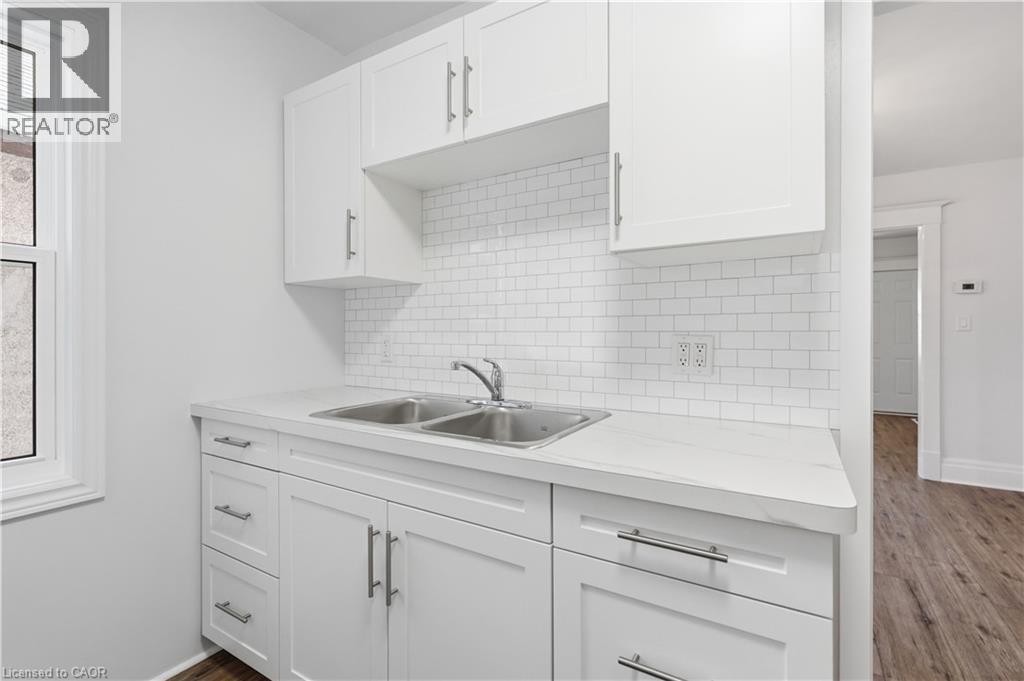 106 Carlton Street, St. Catharines, Ontario  L2R 1R3 - Photo 12 - 40842088